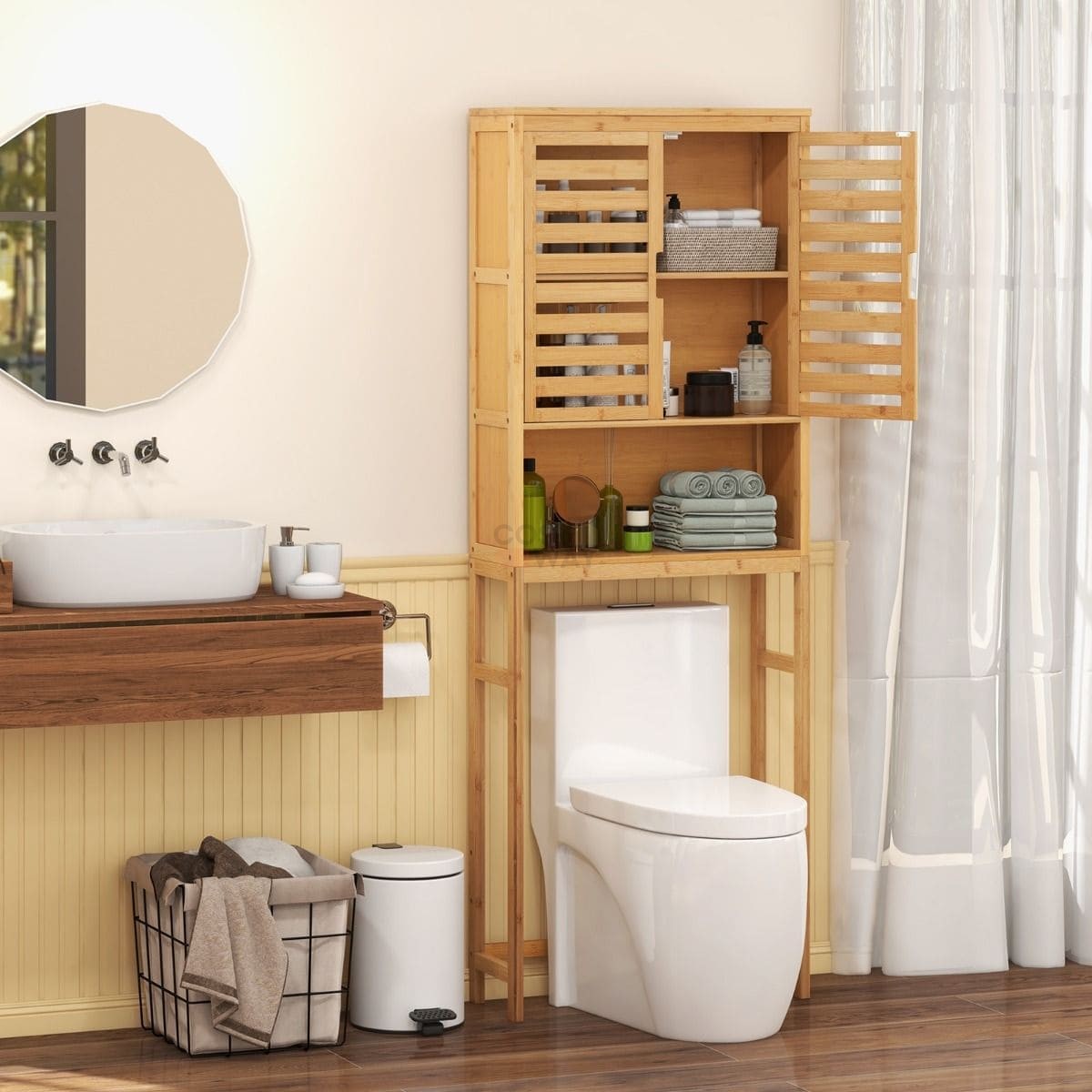 Holz-Badezimmerschrank über der Toilette