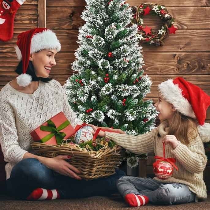 Sztuczna choinka 150 cm ośnieżony świerk z podstawką