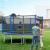 Trampolina z siatką i obręczą do koszykówki 366 x 366 x 269 cm