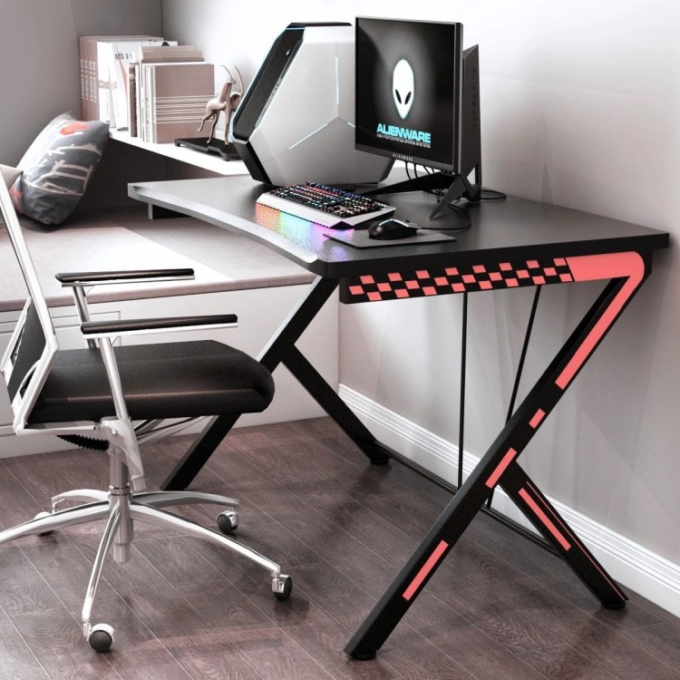 Ergonomiczne biurko gamingowe