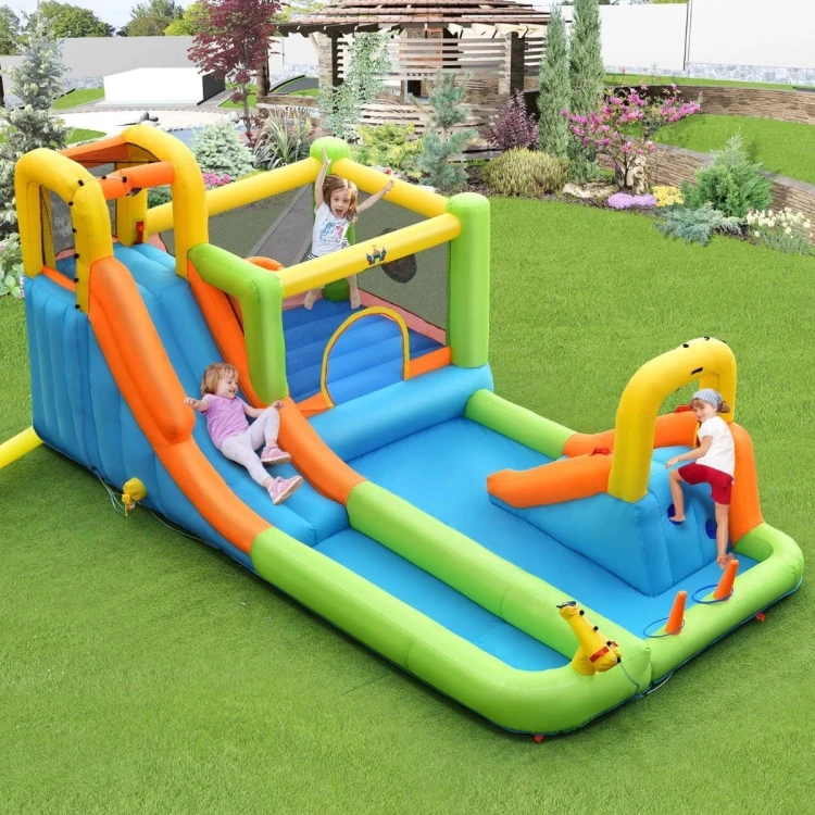 Park wodny z podwójną zjeżdżalnią