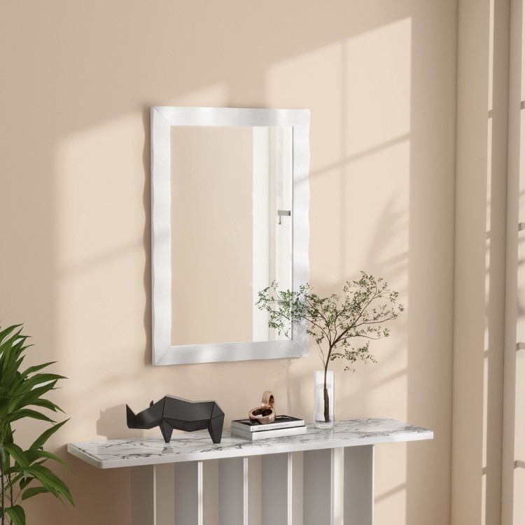 Lustro w drewnianej ramie 71,5 x 106 cm