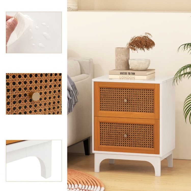 Rattanowy stolik nocny w stylu boho